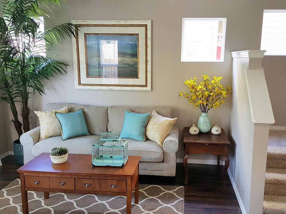 Bright and Cheerful Living Room