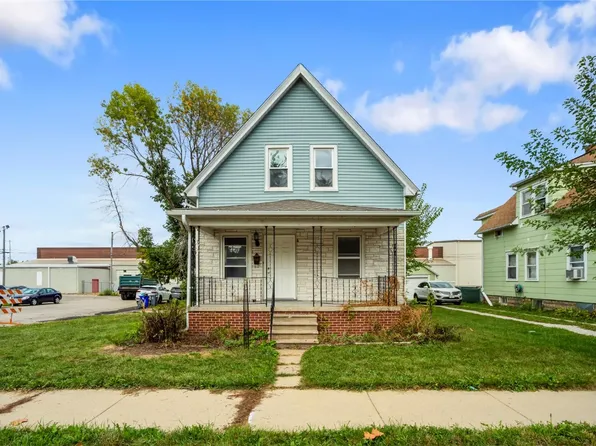 658 15th Ave SW, Cedar Rapids, IA 52404