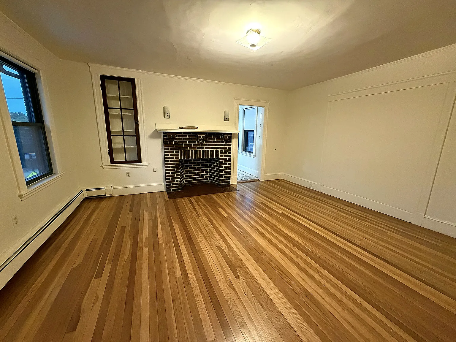 1 bed, 800 sqft, $2,350 — Photo 3