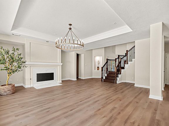 4th image of 45 Marquise Oaks Pl