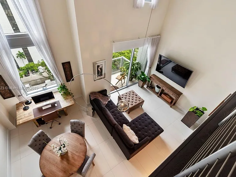 1060 Brickell Ave #601 — Photo 3