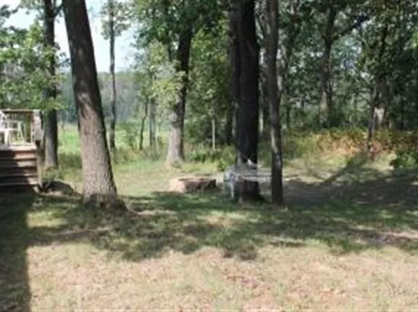 W9528 Punsel Rd, Cambridge, WI 53523