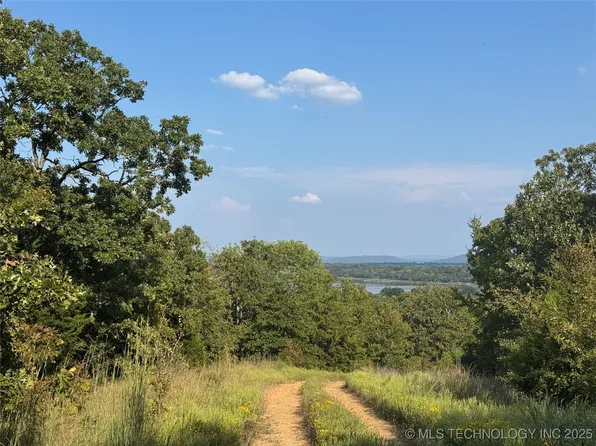 4 N Coal Creek Rd, McAlester, OK 74501