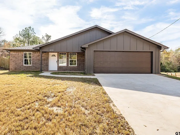 616 E Giles, Troup, TX 75789