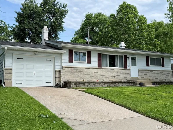 1607 Barbara Dr, Saint Charles, MO 63303