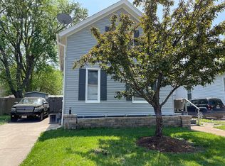 816 W Macarthur Ave, Bloomington, IL 61701