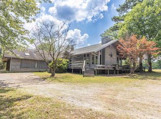 390 Julian Ln, Pinson, TN 38366