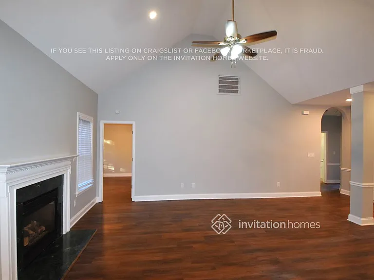 2367 Eagle Glen Ct — Photo 6