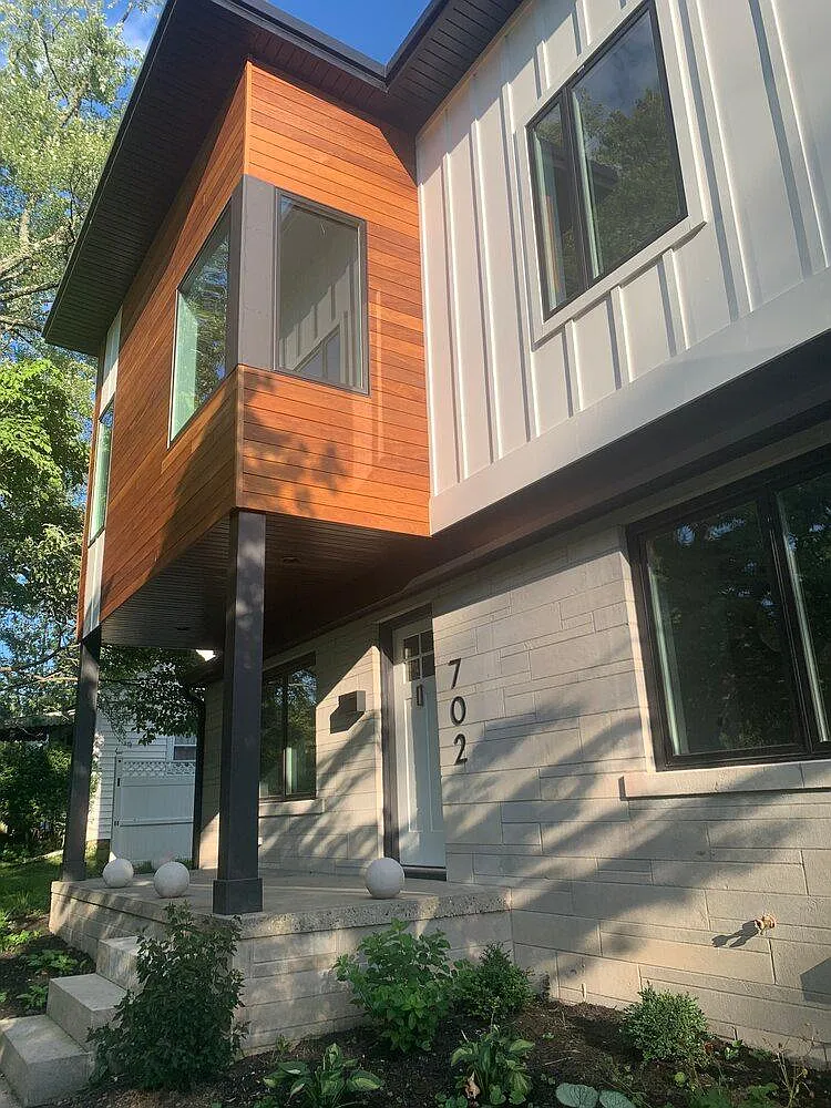 3 bed, 972 sqft, $4,500 — Photo 1