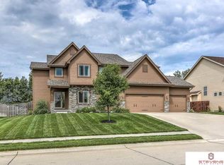 6118 S 196th St, Omaha, NE 68135