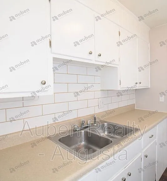1604 Johns Rd #C — Photo 10