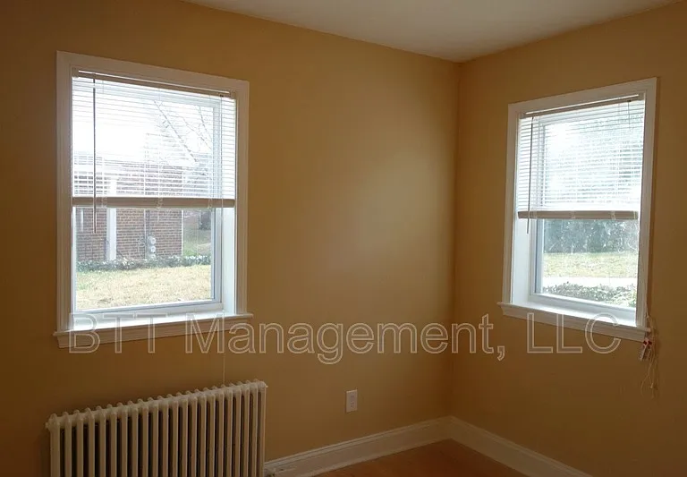 8105 Greenwood Ave #E — Photo 14