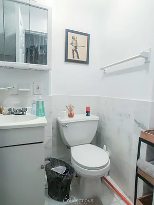 Rented by City Connections Realty | media 10