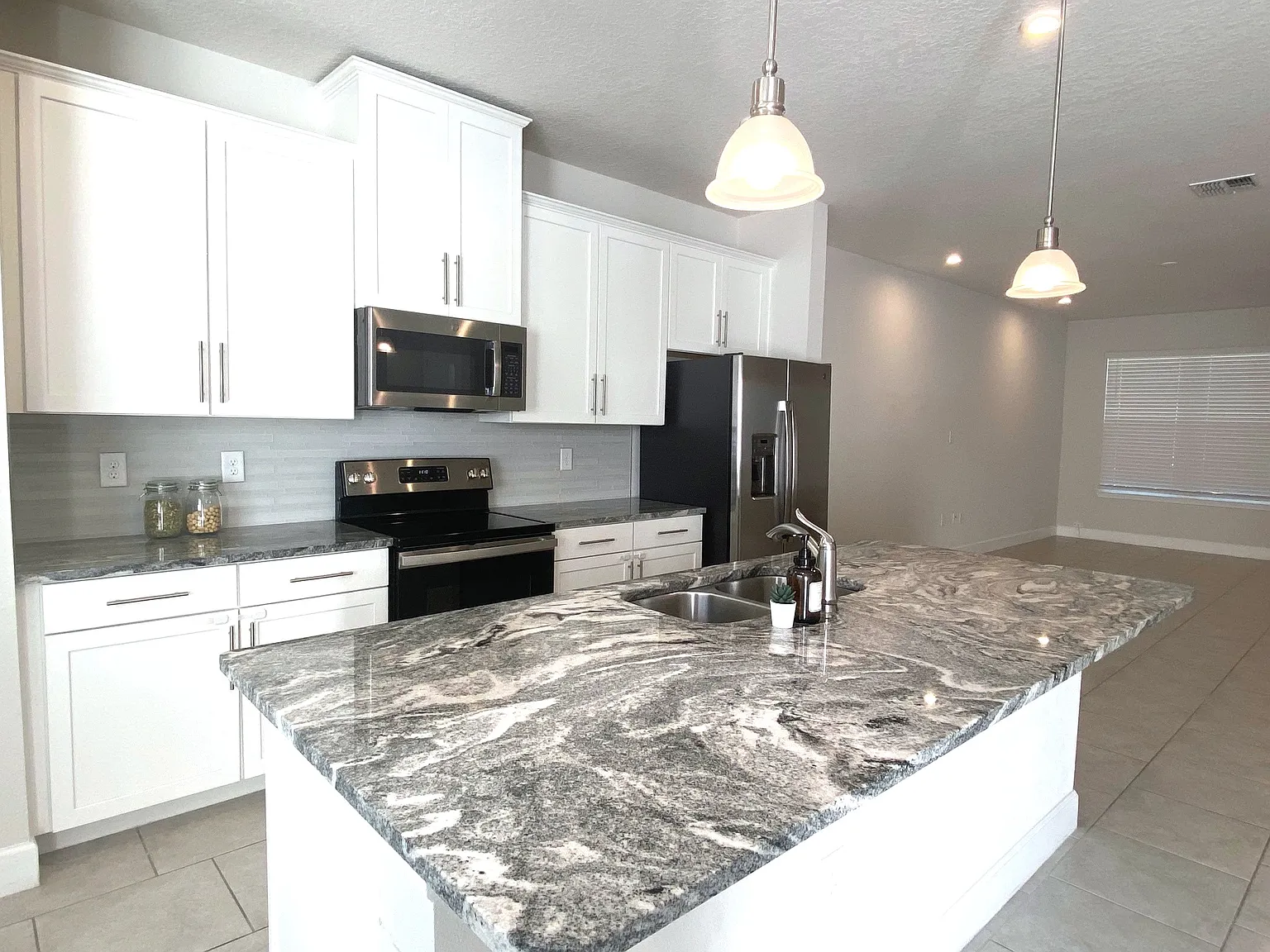 6265 Aralia Ivy Ln — Photo 2