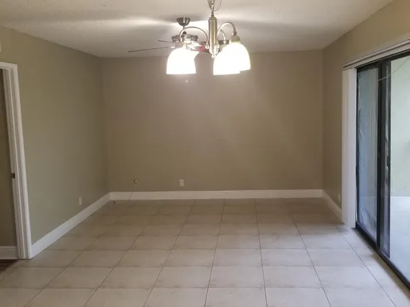 1601 Balfour Point Drive #E, West Palm Beach, FL 33411