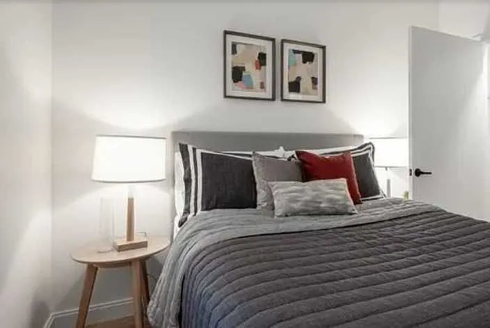 2 bed, $4,300 — Photo 4