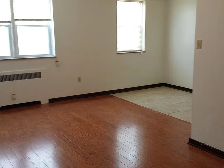 434 Shady Avenue — Photo 2