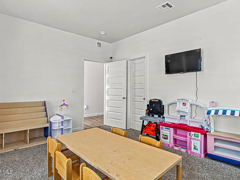 14585 John McNeely Ave — Photo 6