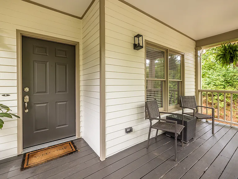 445 Loomis Ave SE — Photo 3