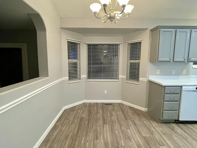 1201 E Parkstone Dr — Photo 8