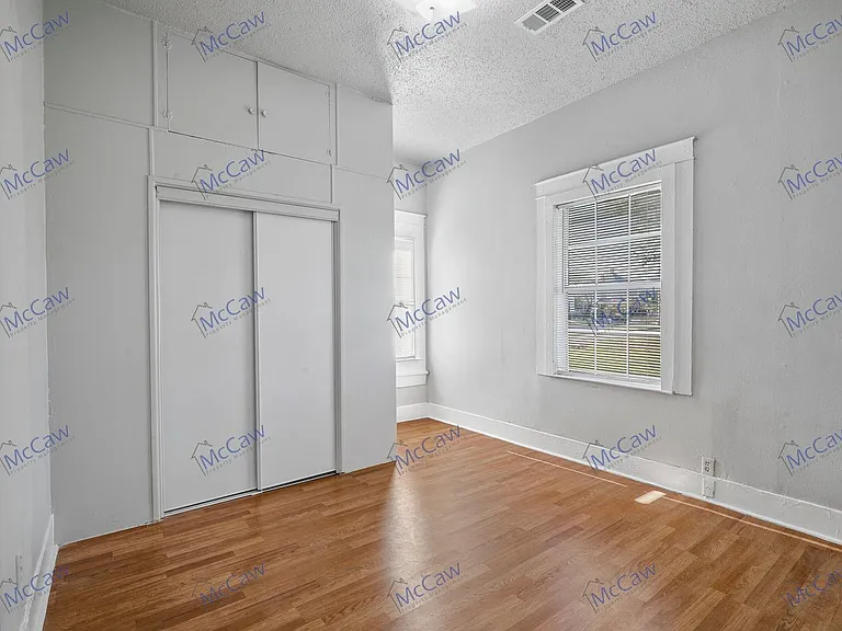 419 N Grand Ave #A — Photo 12