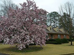 680 Eaton St, Memphis, TN 38120