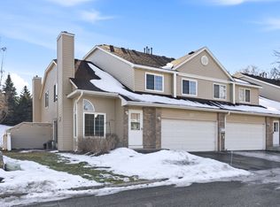 3207 Pecks Woods Turn, New Brighton, MN 55112