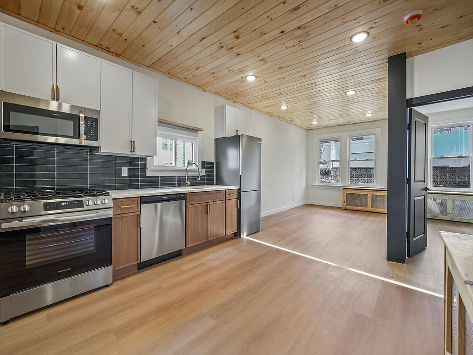 1st image of 370 Liberty Ave APT 1F