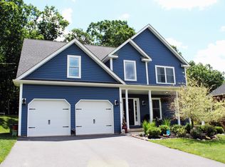 6 Highland Cir, Mountain Top, PA 18707