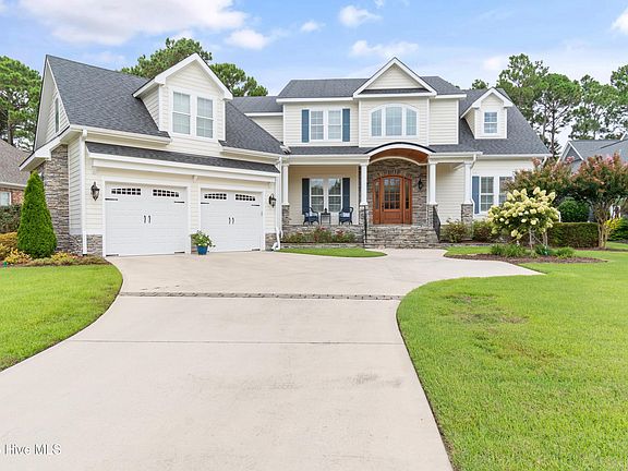 3rd image of 3712 Fairfield Way