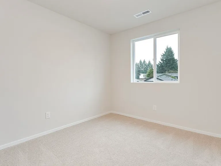 1410 NE 123rd Ave — Photo 13