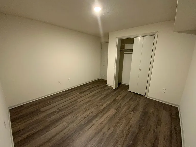 507 Columbia Dr #L — Photo 2