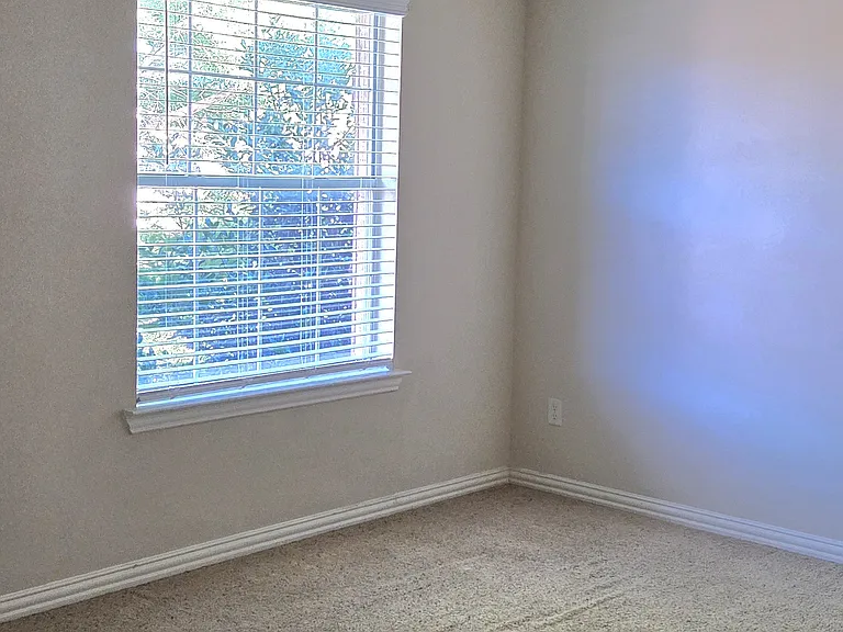 7105 Sugarplum Dr — Photo 24