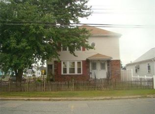342 York Ave, Pawtucket, RI 02860