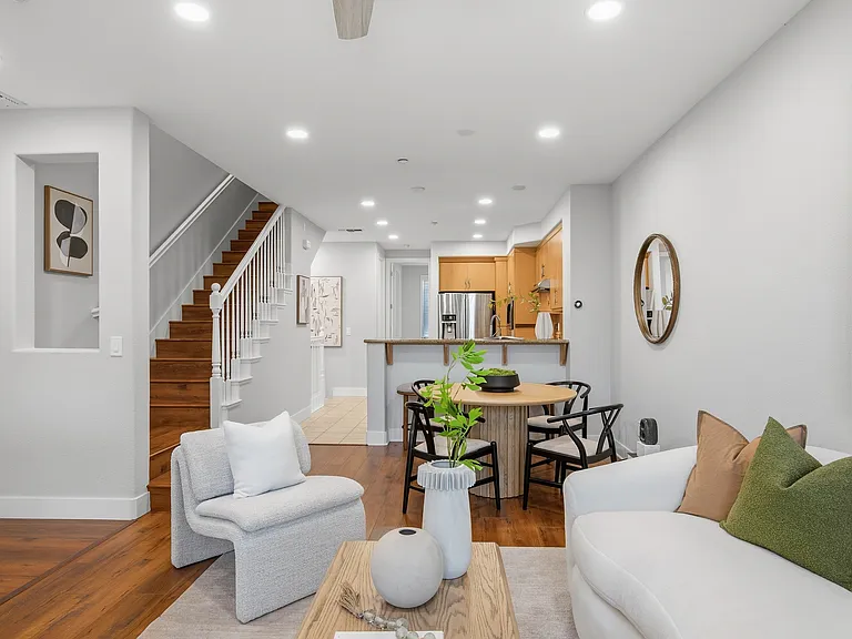 4245 Rickeys Way #D — Photo 2