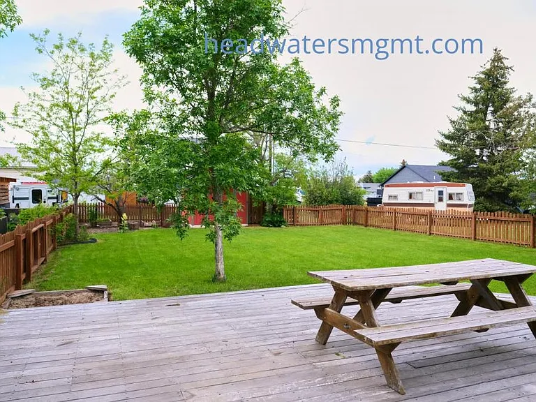 403 N Quaw Blvd — Photo 2