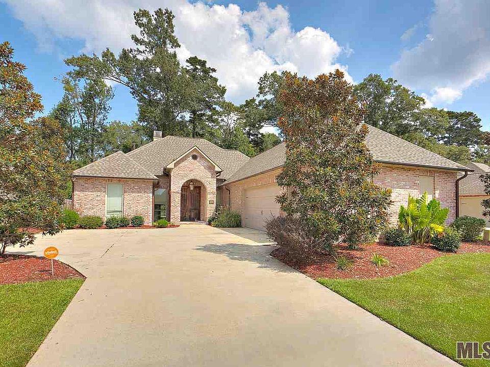 1st image of 17943 Villa Trace Ave