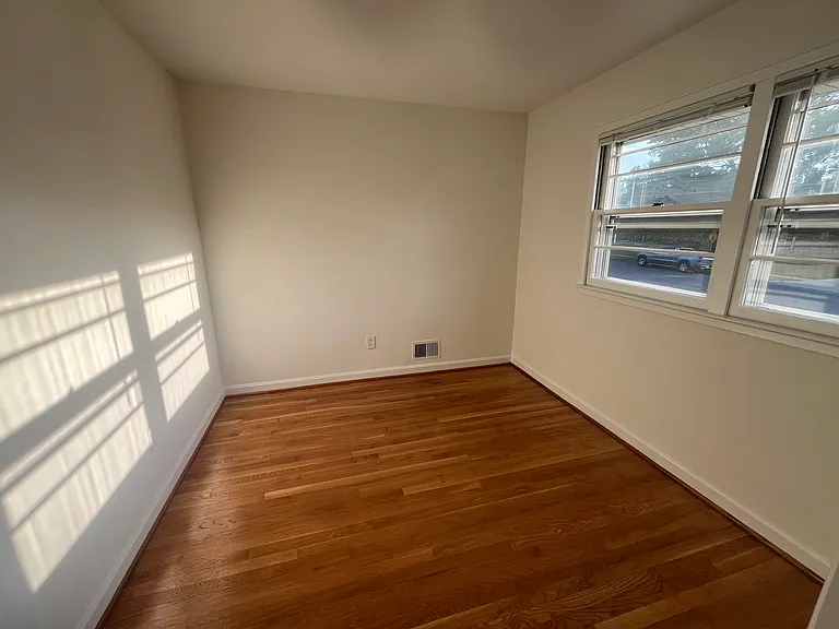 Upstairs bedroom #3