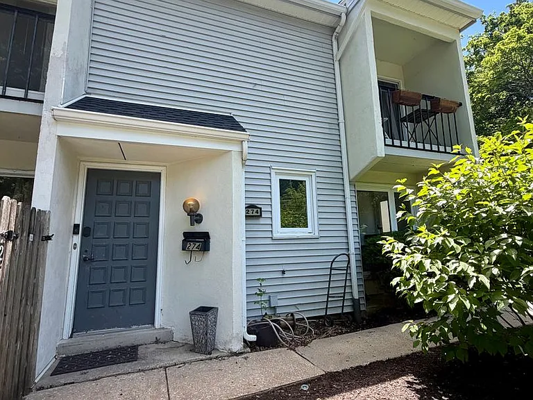 274 W Chelsea Cir — Photo 2