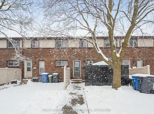86 Burns Dr #8, Guelph, ON N1H 6V9