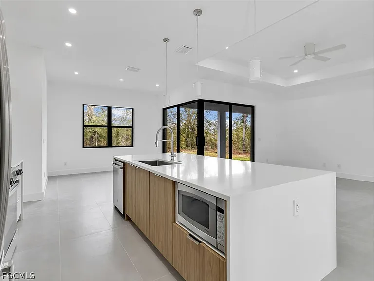 6192 Kambach St — Photo 17