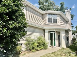 950 Drivers Ln, Newport News, VA 23602