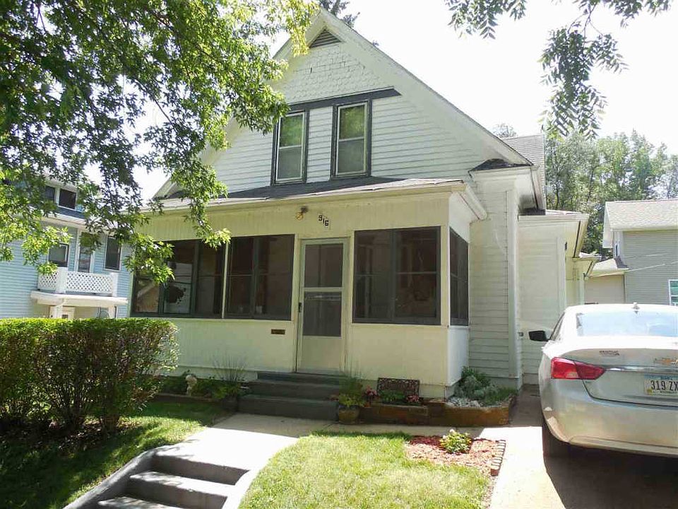 1st image of 916 19th St