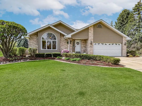 3204 Hickory Creek Dr, New Lenox, IL 60451