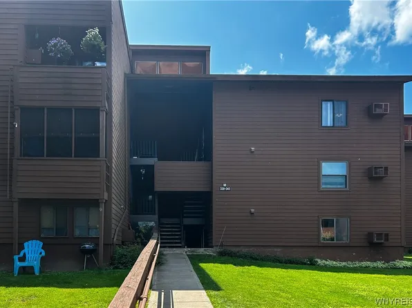 342 Village Blvd N Floor 2, Baldwinsville, NY 13027