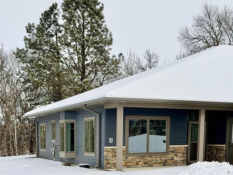 1st image of 102 E Memory Ln