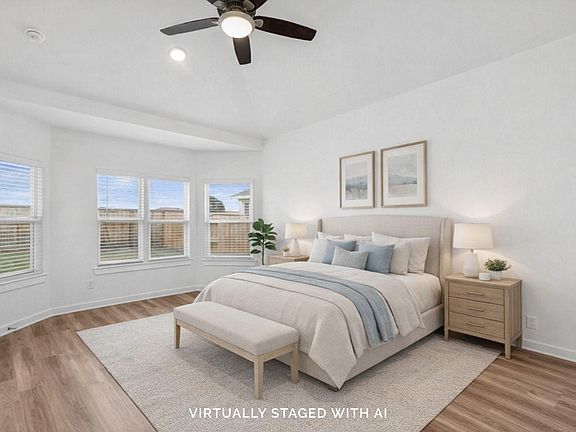 4th image of 32447 Sunbeam Dr