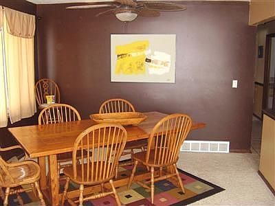 3rd image of 4755 Briar Ln