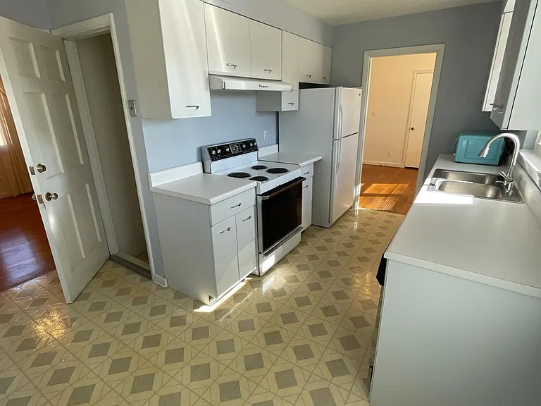 432 Manchester Dr — Photo 8