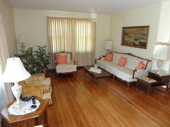 2nd image of 390 Greenwell Ave